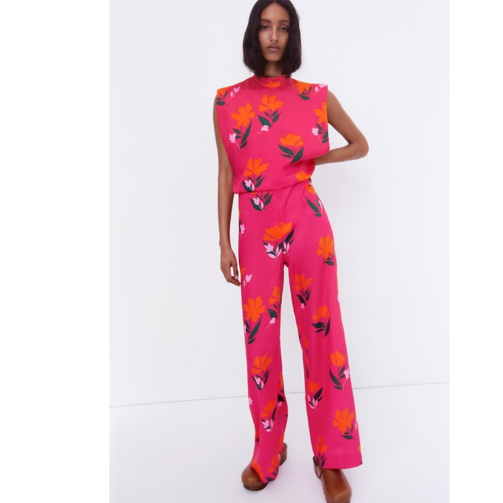 HOST PICK 😃🎉🎉🥳🥳🥳 Brand new! Zara long print jumpsuit.